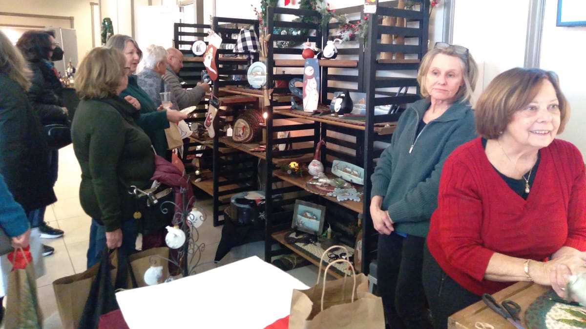 Holly Jolly Craft Fair at DoubleTree