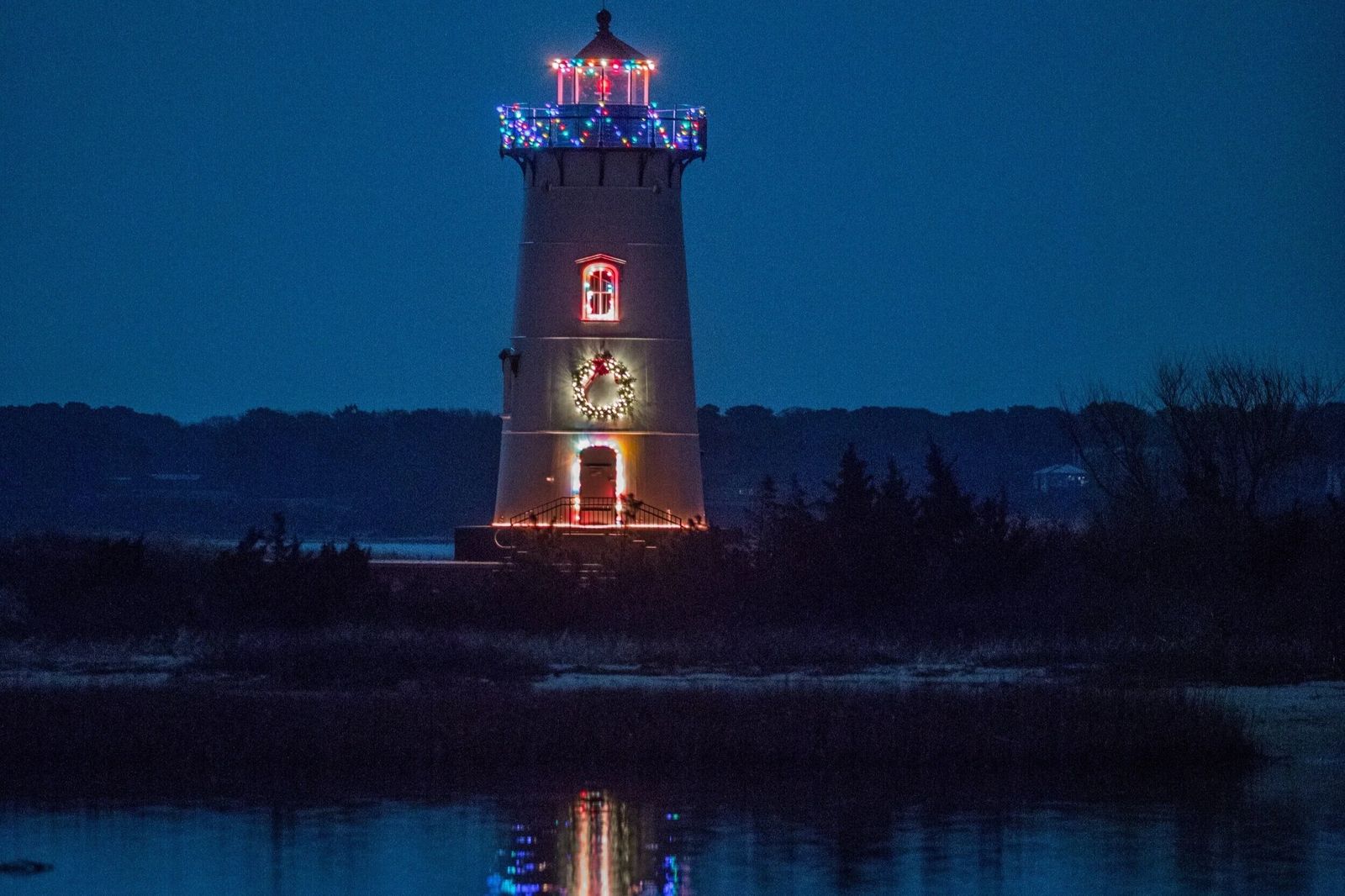 Featured image for Christmas in Edgartown 2026: Dates, Parade and Planning Your Martha's Vineyard Holiday Weekend