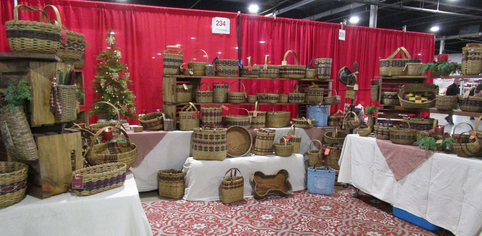 Old Deerfield Craft Fairs - Holiday Sampler