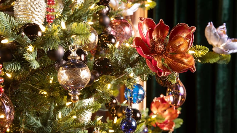 Featured image for Holidays at the Newport Mansions 2026: Hours, Tickets and Sparkling Lights at The Breakers