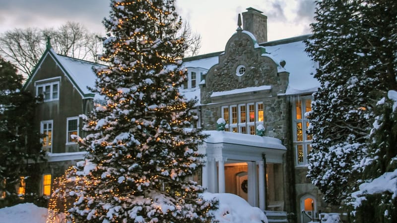 Featured image for Holiday Craft Fairs & Christmas Markets in Rhode Island 2026: Weekend-by-Weekend Guide