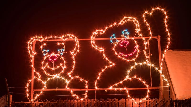 Featured image for New England Holiday Light Shows 2026: Drive-Through and Walk-Through Displays, Dates and Prices